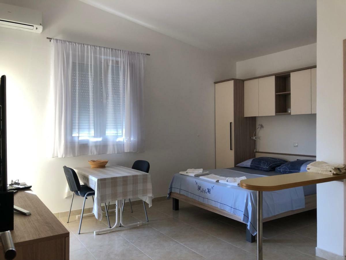 Casa Rada Διαμέρισμα Vir Εξωτερικό φωτογραφία