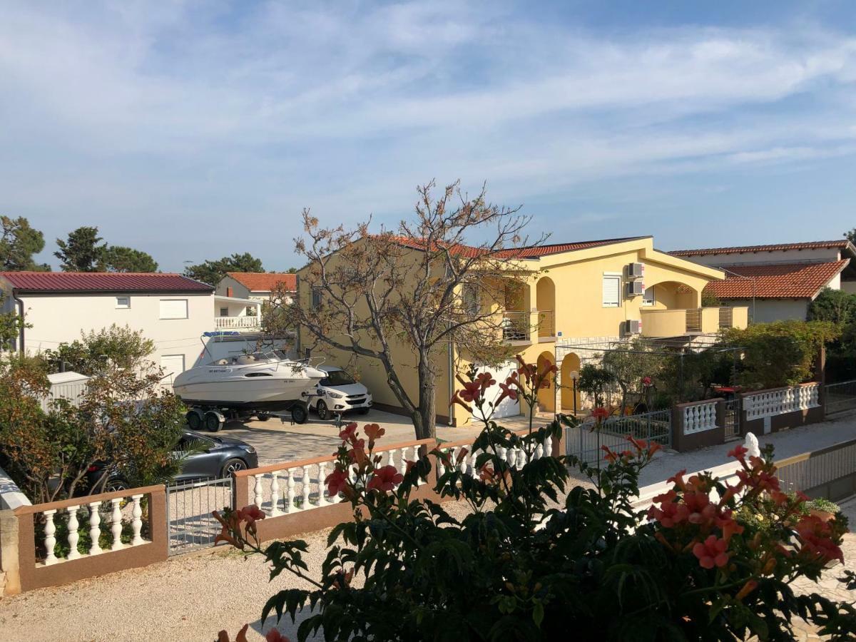 Casa Rada Διαμέρισμα Vir Εξωτερικό φωτογραφία