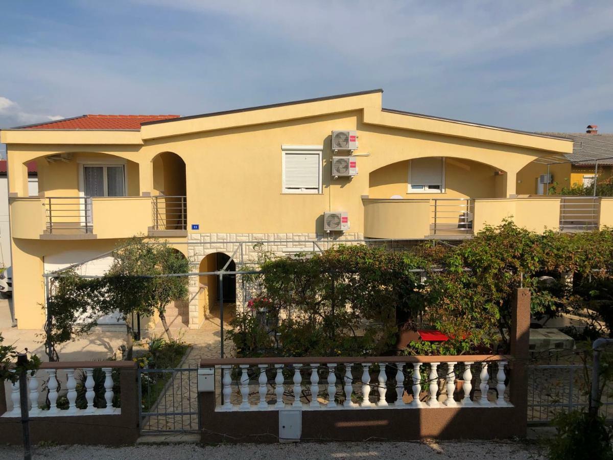 Casa Rada Διαμέρισμα Vir Εξωτερικό φωτογραφία