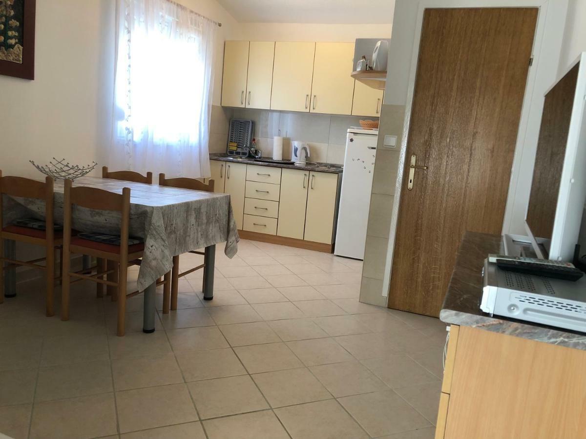 Casa Rada Διαμέρισμα Vir Εξωτερικό φωτογραφία